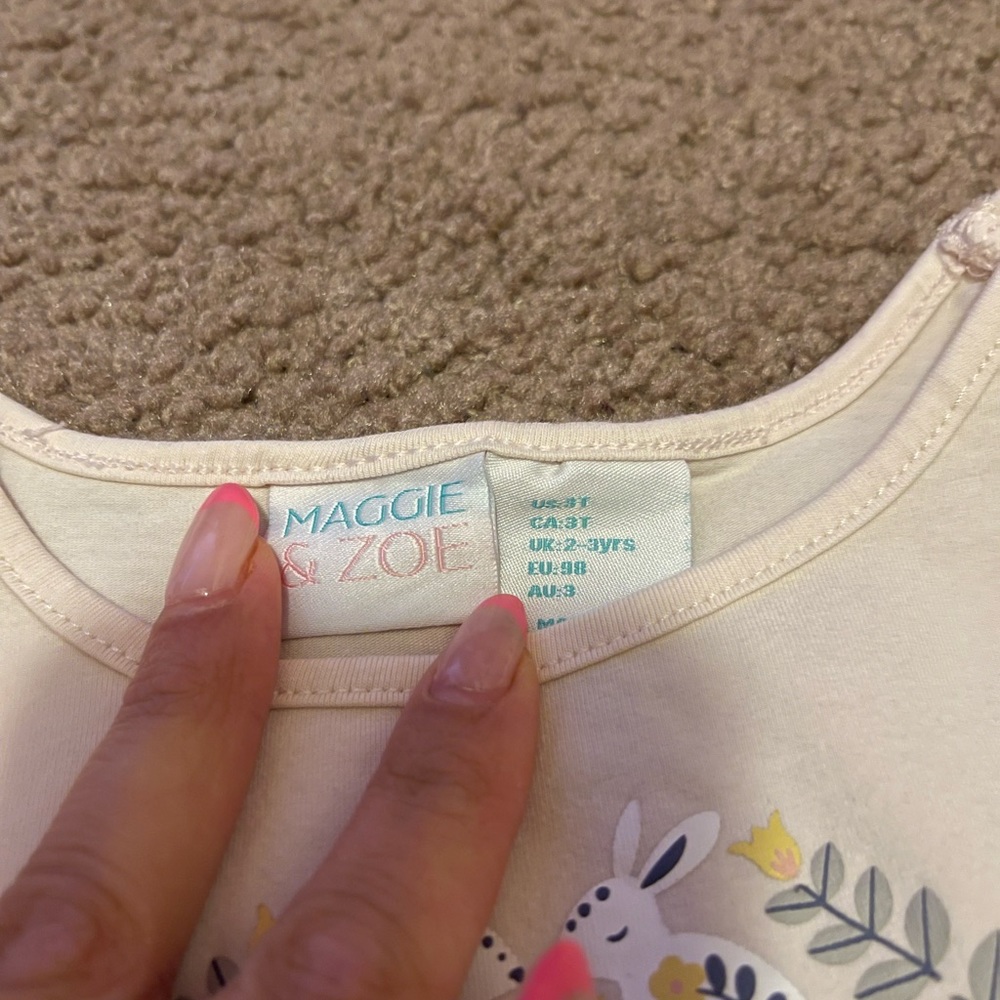 Set - Picture 2 of 4